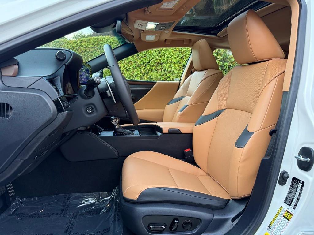 used 2024 Lexus ES 300h car, priced at $41,281