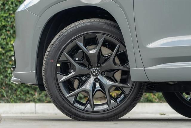 new 2025 Lexus TX 500h car, priced at $75,225