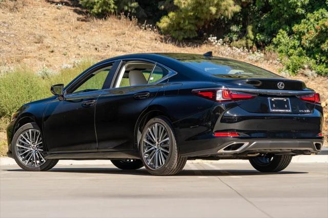 new 2025 Lexus ES 350 car, priced at $47,639