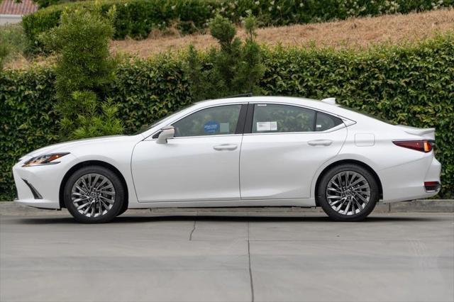 new 2025 Lexus ES 300h car, priced at $56,234