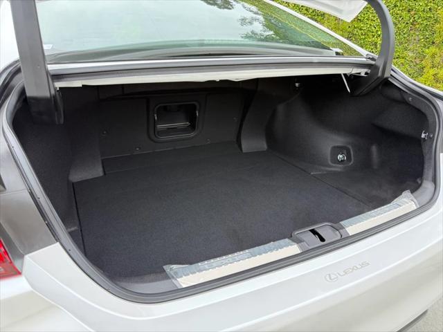 used 2025 Lexus ES 350 car, priced at $42,255