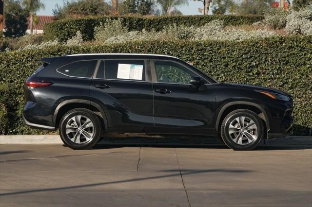 used 2023 Toyota Highlander car, priced at $36,851