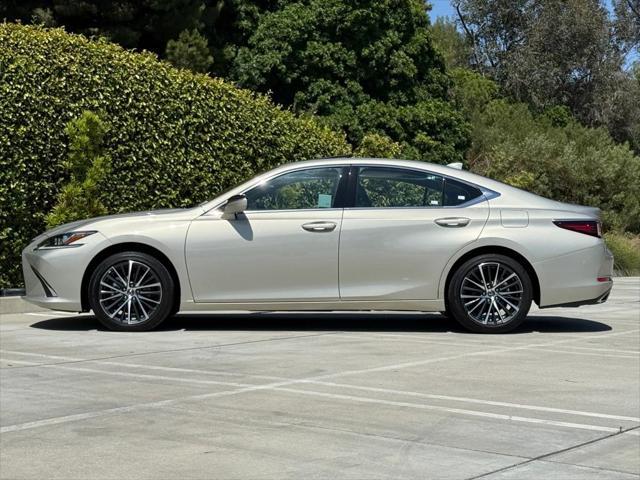 used 2025 Lexus ES 350 car, priced at $43,500