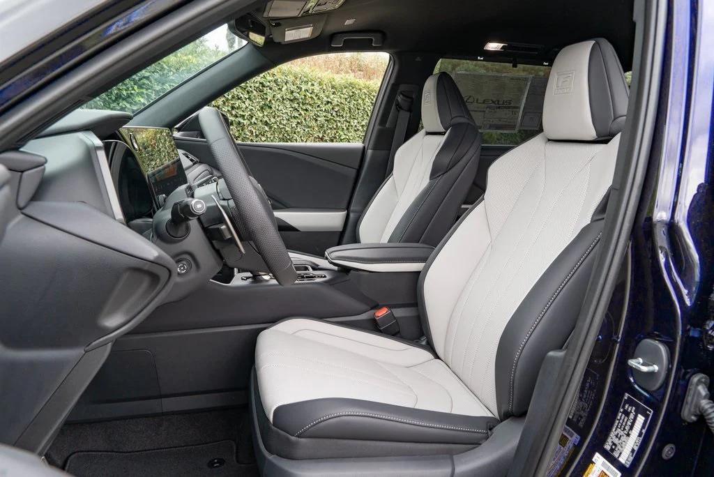 new 2026 Lexus TX 500h car, priced at $75,987