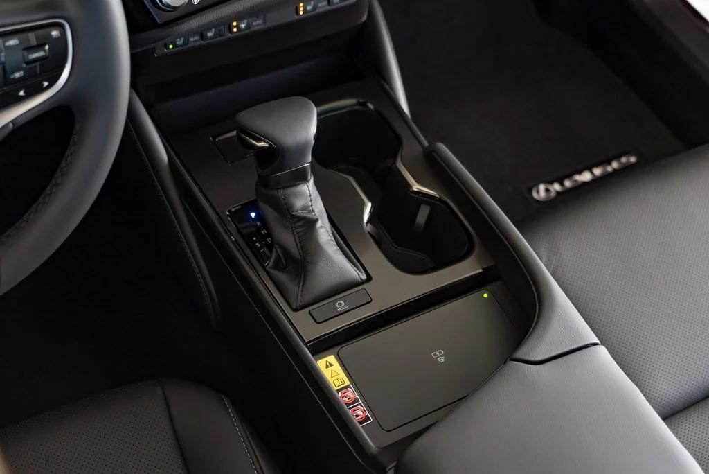 new 2025 Lexus ES 350 car, priced at $50,015