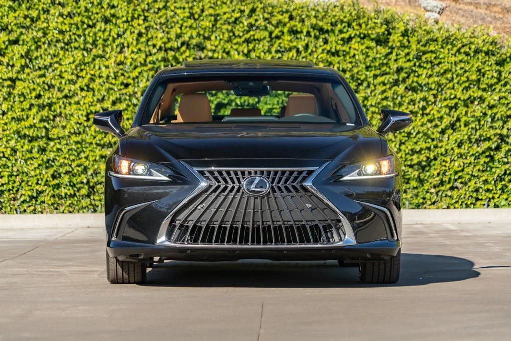 new 2025 Lexus ES 350 car, priced at $47,385