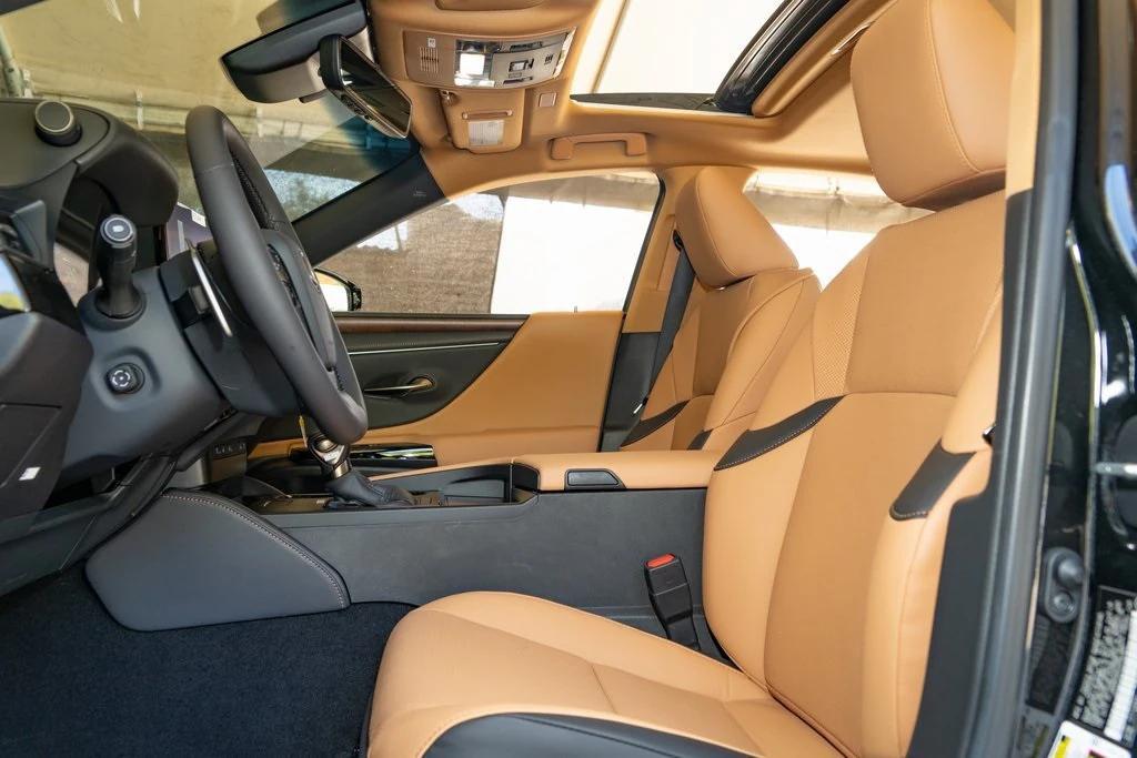 new 2025 Lexus ES 350 car, priced at $47,385