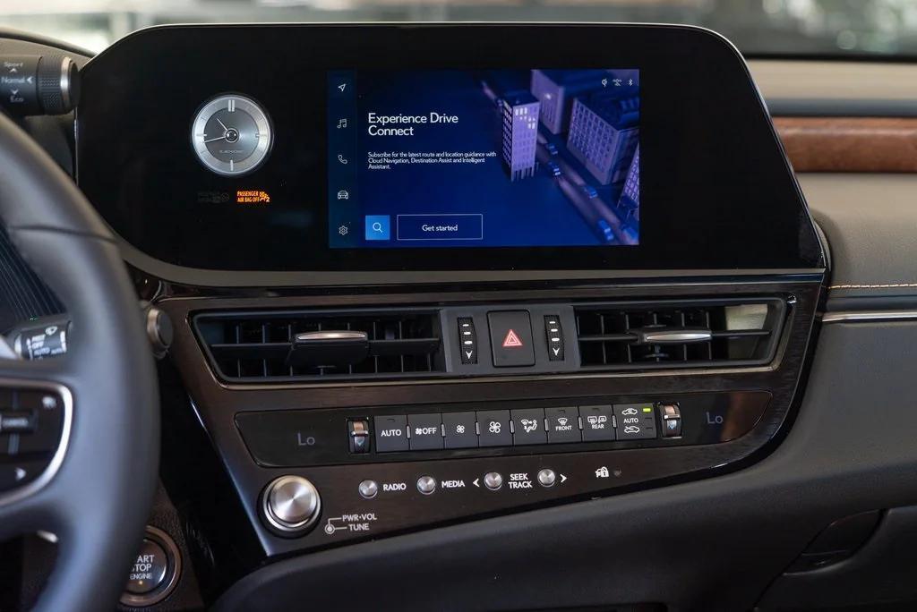 new 2025 Lexus ES 350 car, priced at $47,385