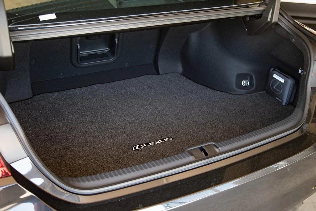 new 2025 Lexus ES 350 car, priced at $47,385