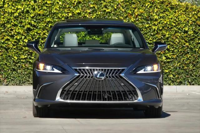 new 2025 Lexus ES 300h car, priced at $48,565