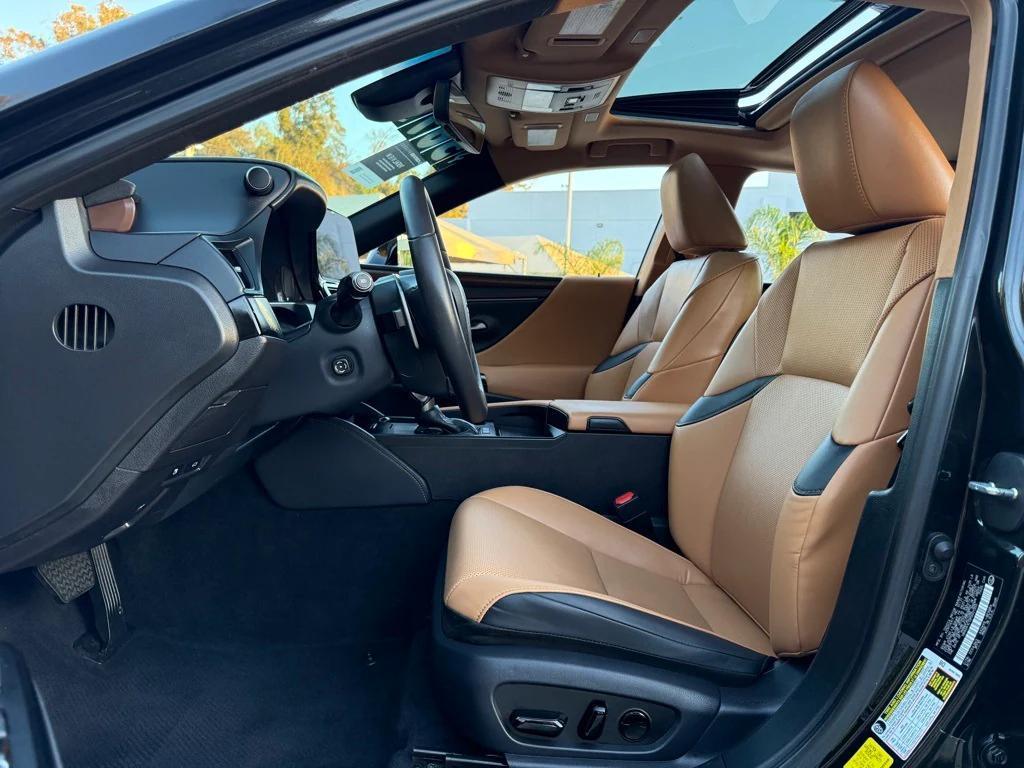 used 2023 Lexus ES 300h car, priced at $36,971