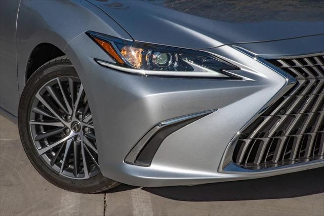 new 2025 Lexus ES 300h car, priced at $48,565