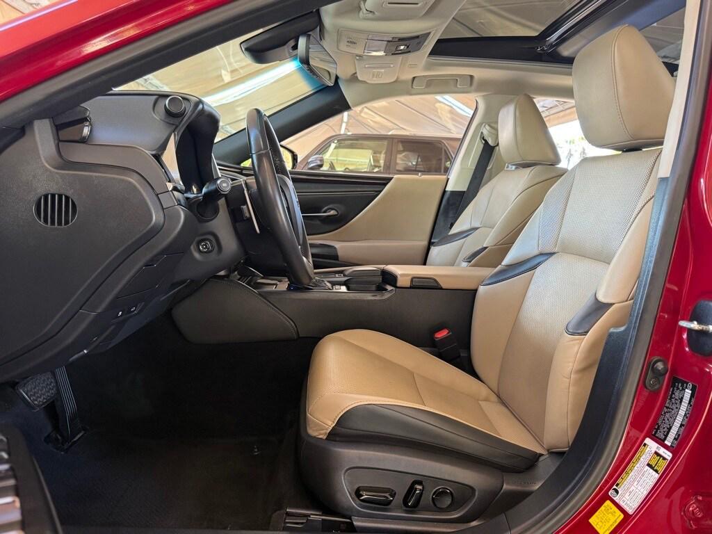 used 2021 Lexus ES 350 car, priced at $30,291