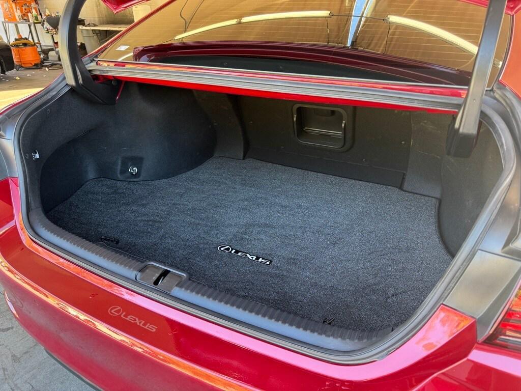 used 2021 Lexus ES 350 car, priced at $30,291