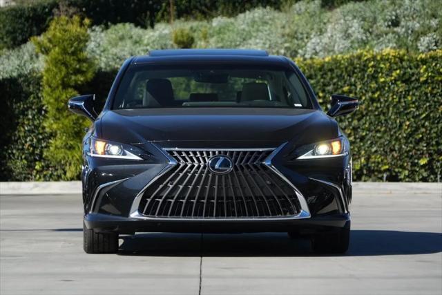 new 2025 Lexus ES 300h car, priced at $49,695