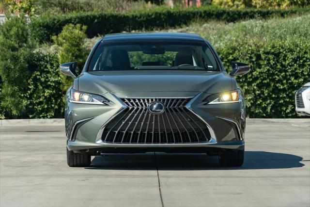 new 2025 Lexus ES 350 car, priced at $48,795