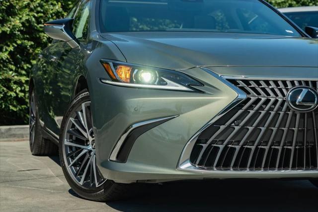 new 2025 Lexus ES 350 car, priced at $48,795