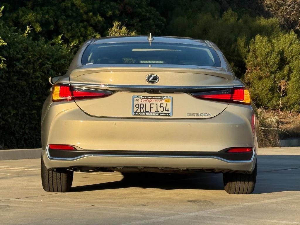 used 2025 Lexus ES 300h car, priced at $41,872