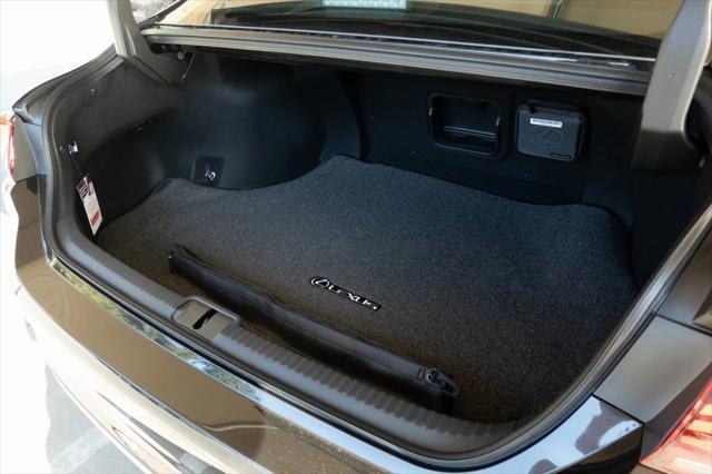 new 2025 Lexus ES 300h car, priced at $55,405