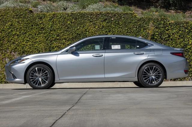 new 2025 Lexus ES 300h car, priced at $52,914