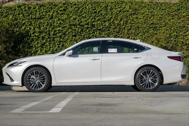 new 2025 Lexus ES 300h car, priced at $48,565