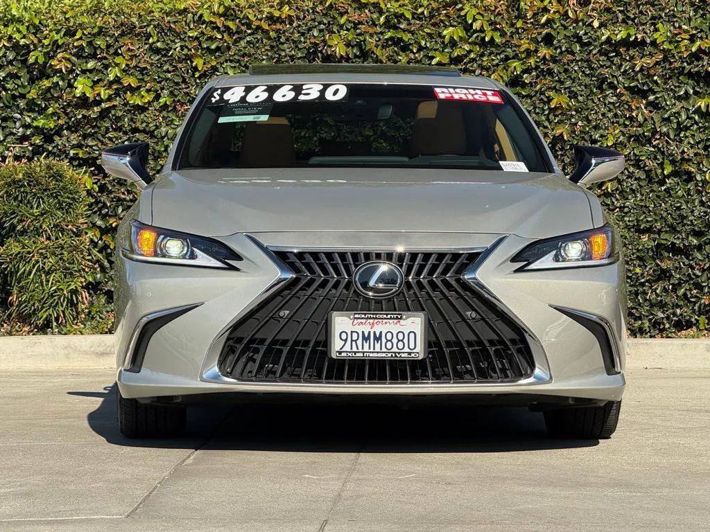 new 2025 Lexus ES 300h car, priced at $44,580