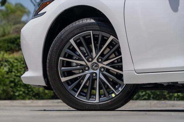 new 2025 Lexus ES 300h car, priced at $50,195