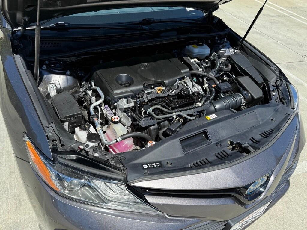 used 2018 Toyota Camry Hybrid car, priced at $18,841