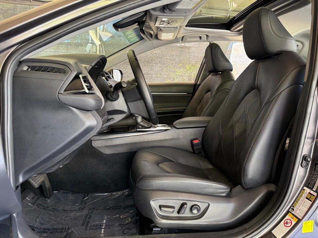 used 2018 Toyota Camry Hybrid car, priced at $18,841