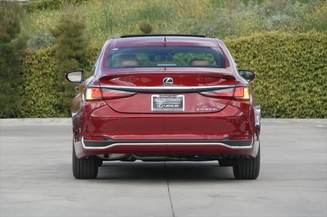 new 2025 Lexus ES 300h car, priced at $50,999