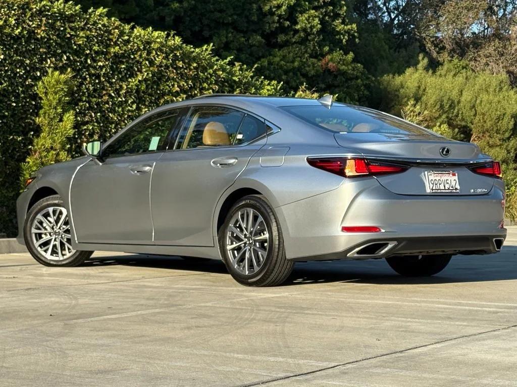 used 2025 Lexus ES 350 car, priced at $39,772