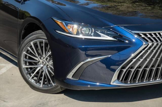 new 2025 Lexus ES 300h car, priced at $48,610