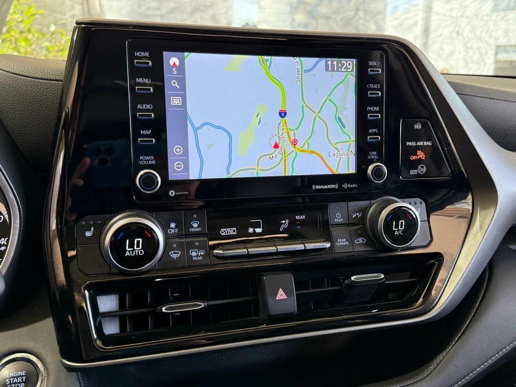 used 2022 Toyota Highlander car, priced at $32,973