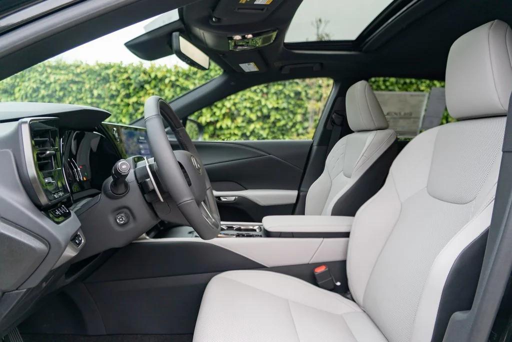new 2026 Lexus RX 350 car, priced at $62,384