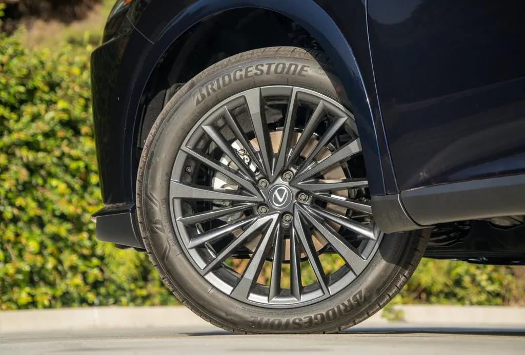 new 2026 Lexus RX 350 car, priced at $62,384