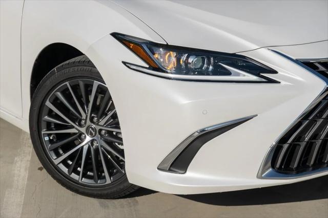 new 2025 Lexus ES 300h car, priced at $50,195