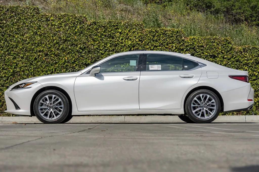 new 2025 Lexus ES 350 car, priced at $43,935