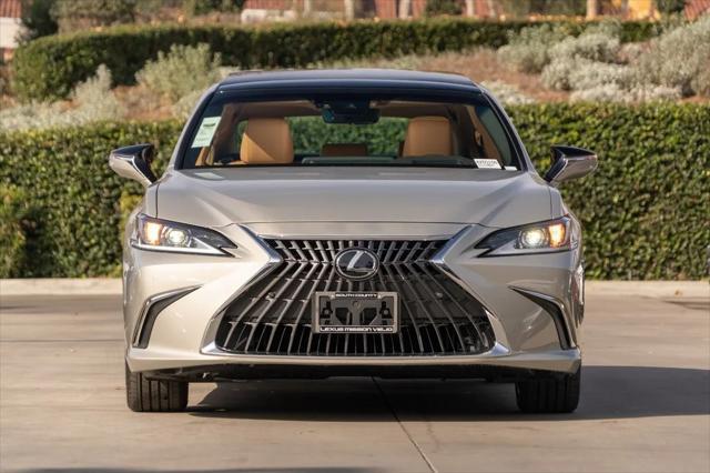 new 2025 Lexus ES 350 car, priced at $49,124