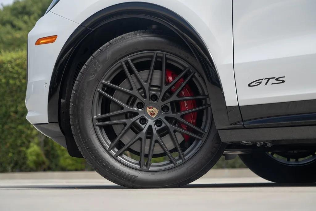 used 2025 Porsche Cayenne car, priced at $141,115