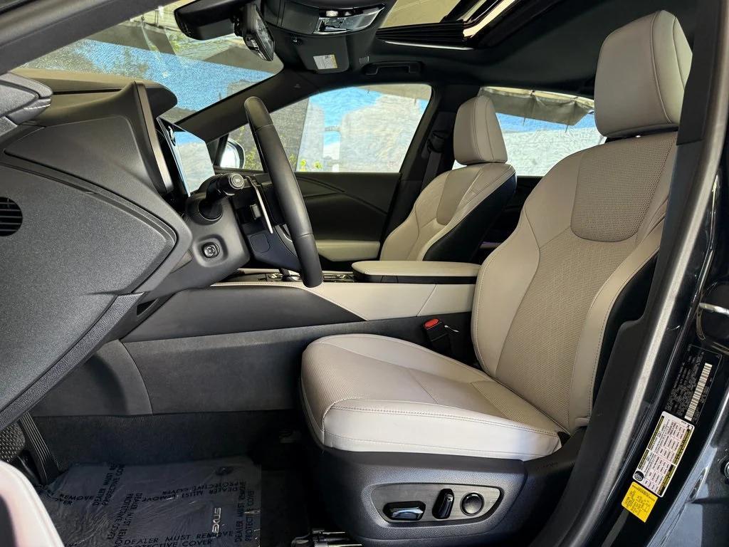 used 2025 Lexus RX 350 car, priced at $55,562