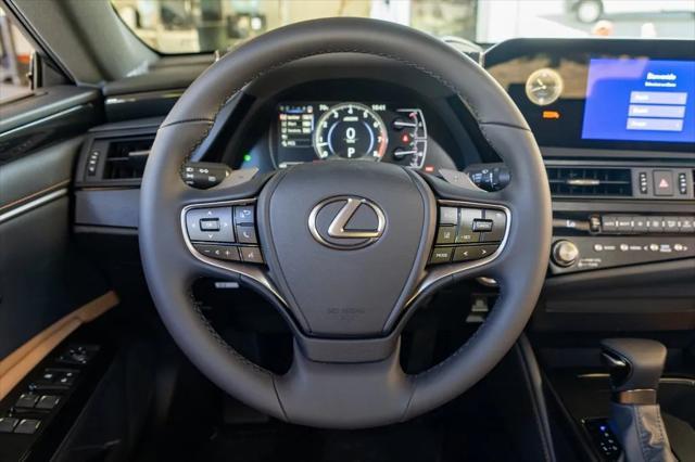 new 2025 Lexus ES 350 car, priced at $43,715