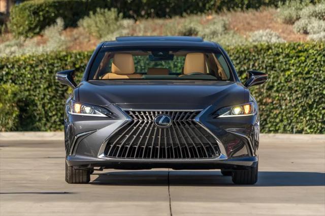 new 2025 Lexus ES 350 car, priced at $43,715