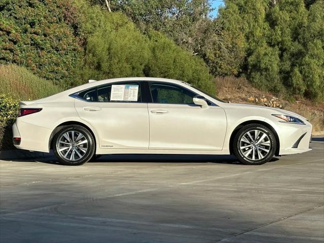 used 2020 Lexus ES 300h car, priced at $31,500