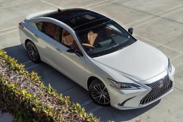 new 2025 Lexus ES 350 car, priced at $49,295