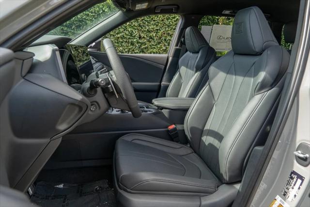 new 2025 Lexus TX 500h car, priced at $76,164