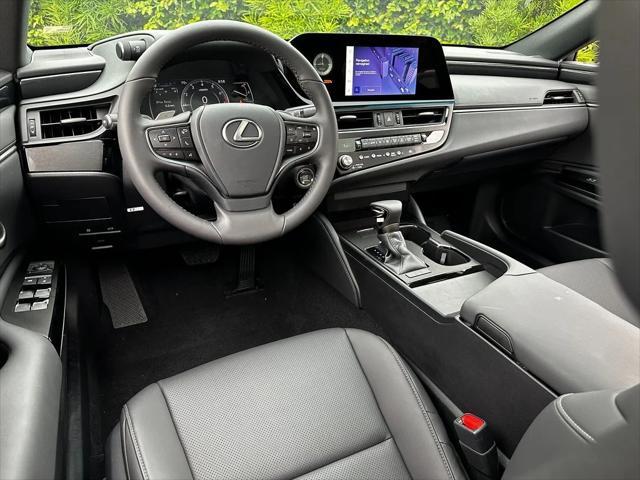 new 2025 Lexus ES 350 car, priced at $43,215