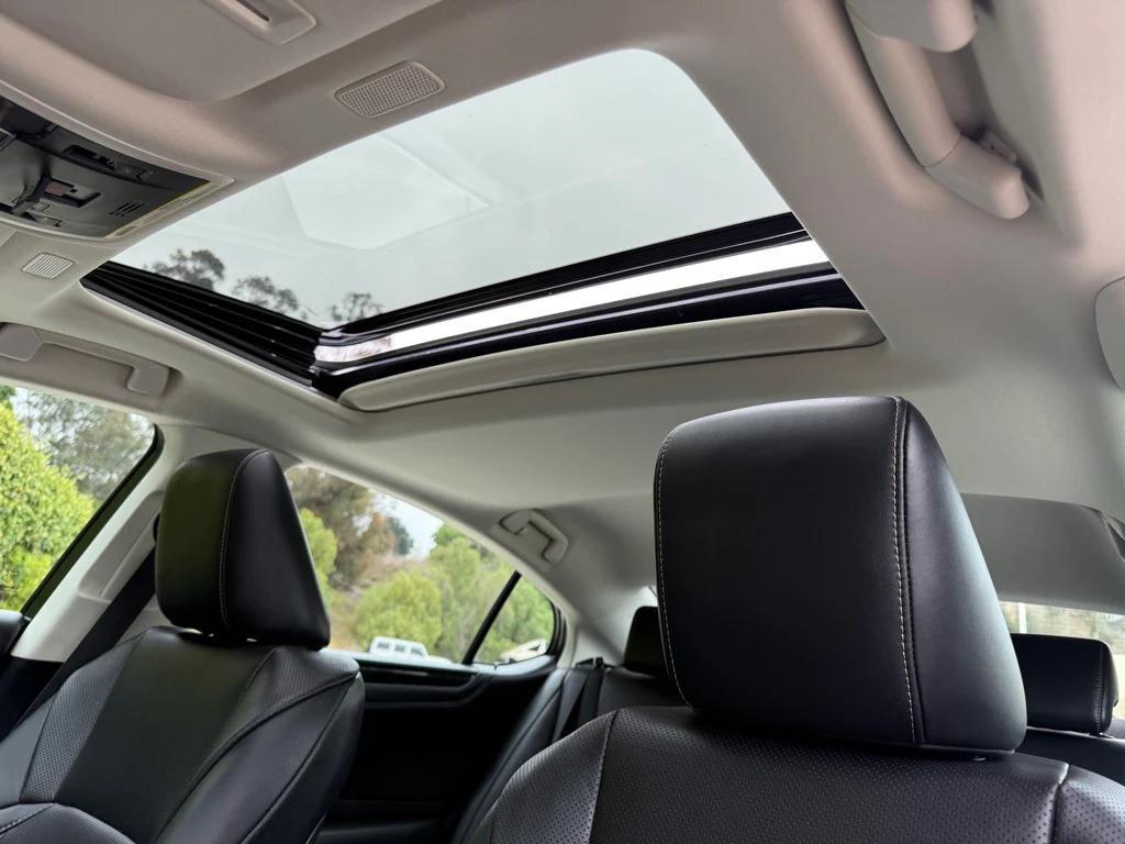 used 2025 Lexus ES 350 car, priced at $39,954