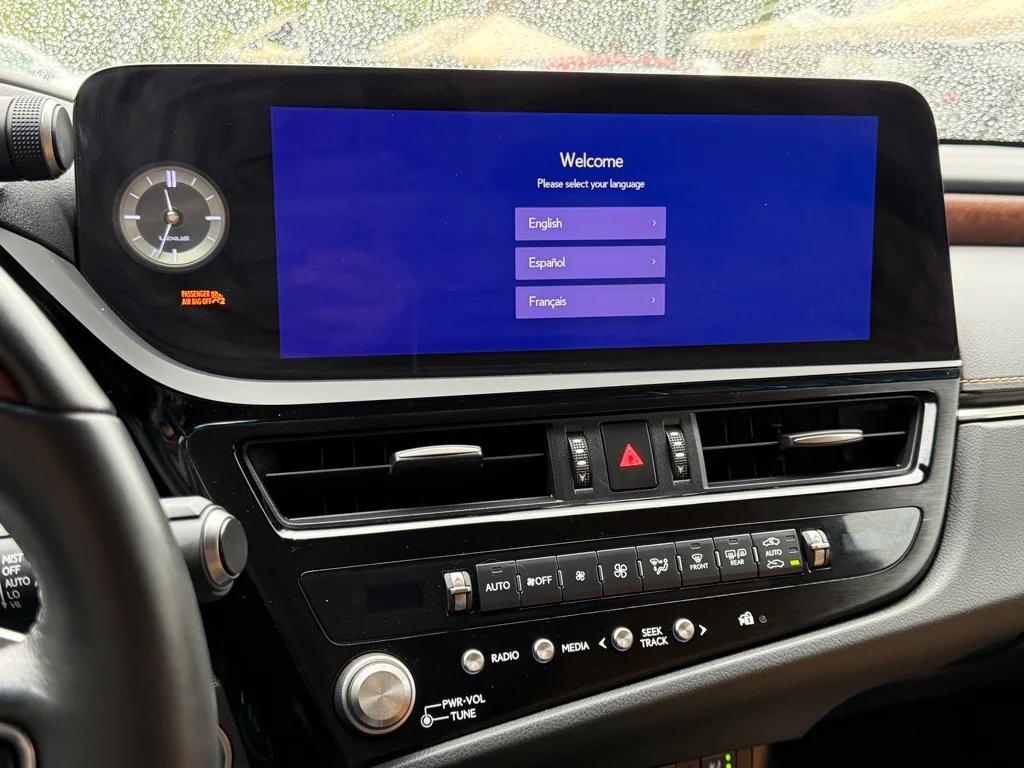 used 2024 Lexus ES 300h car, priced at $45,412