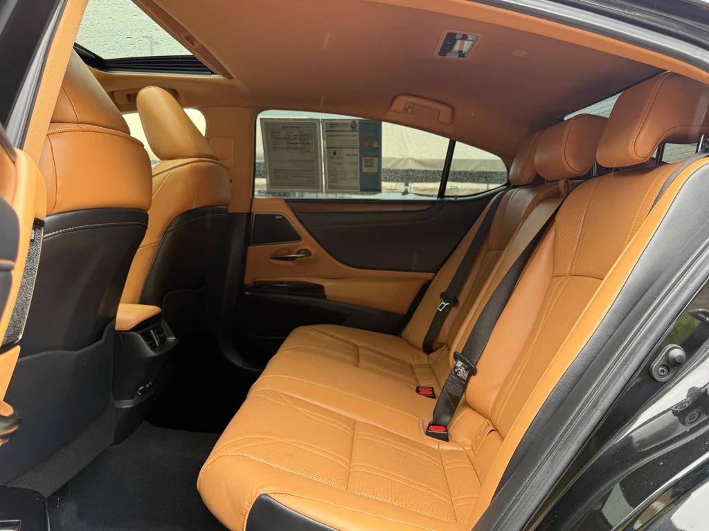 used 2024 Lexus ES 300h car, priced at $45,412