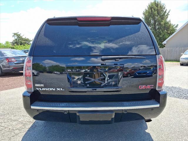 used 2011 GMC Yukon XL car, priced at $21,995